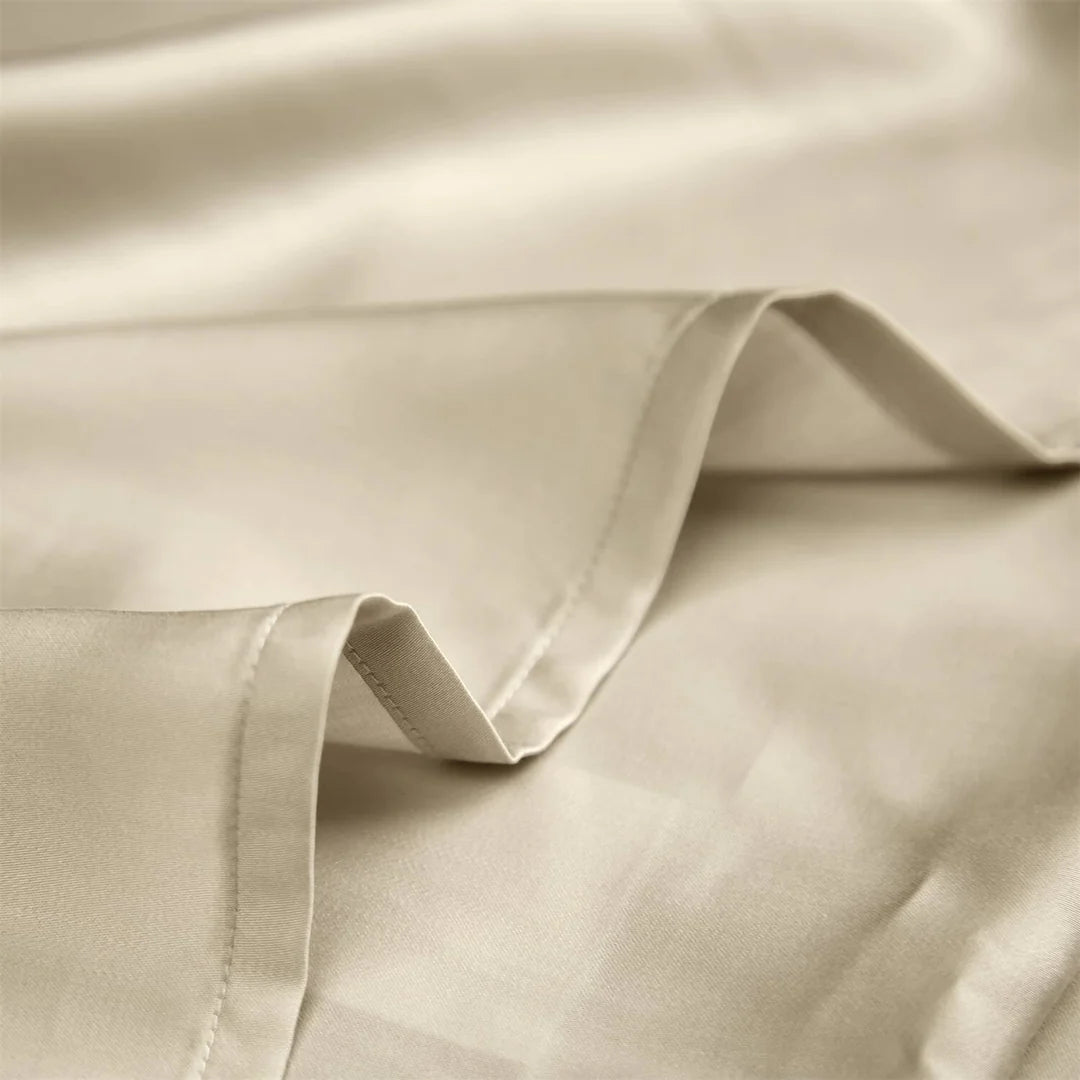 Taie d’oreiller Élégance : soie de mûrier avec dessous en lyocell