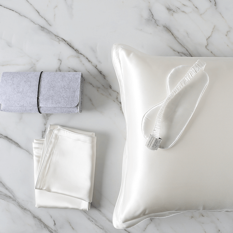 Ensemble Élégant : Masque de nuit + Taie d’oreiller en soie de mûrier & lyocell