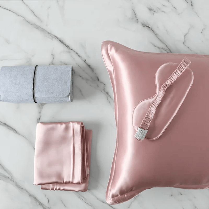 Ensemble Élégant : Masque de nuit + Taie d’oreiller en soie de mûrier & lyocell