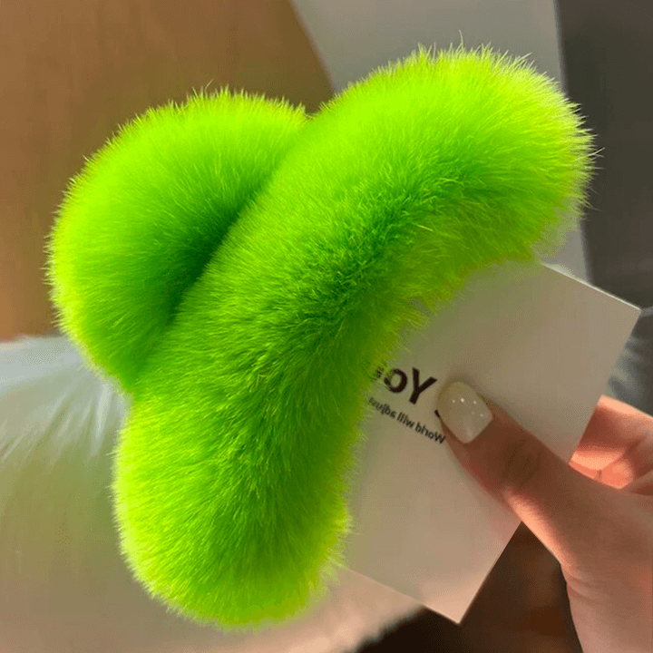 Pince à cheveux en fausse fourrure