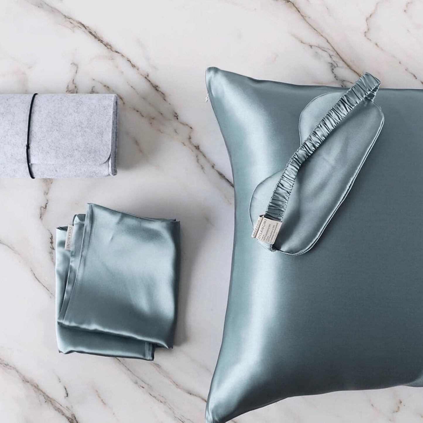 Ensemble Prestige : Masque de nuit + Taie d’oreiller double face en soie de mûrier